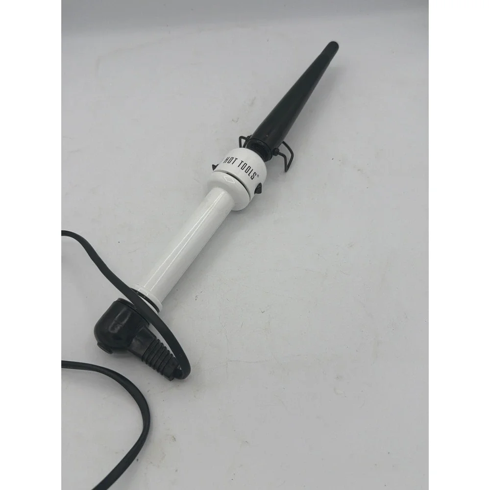 Hot Tools Professional Nano Ceramic Tapered Curling Wand White Handle